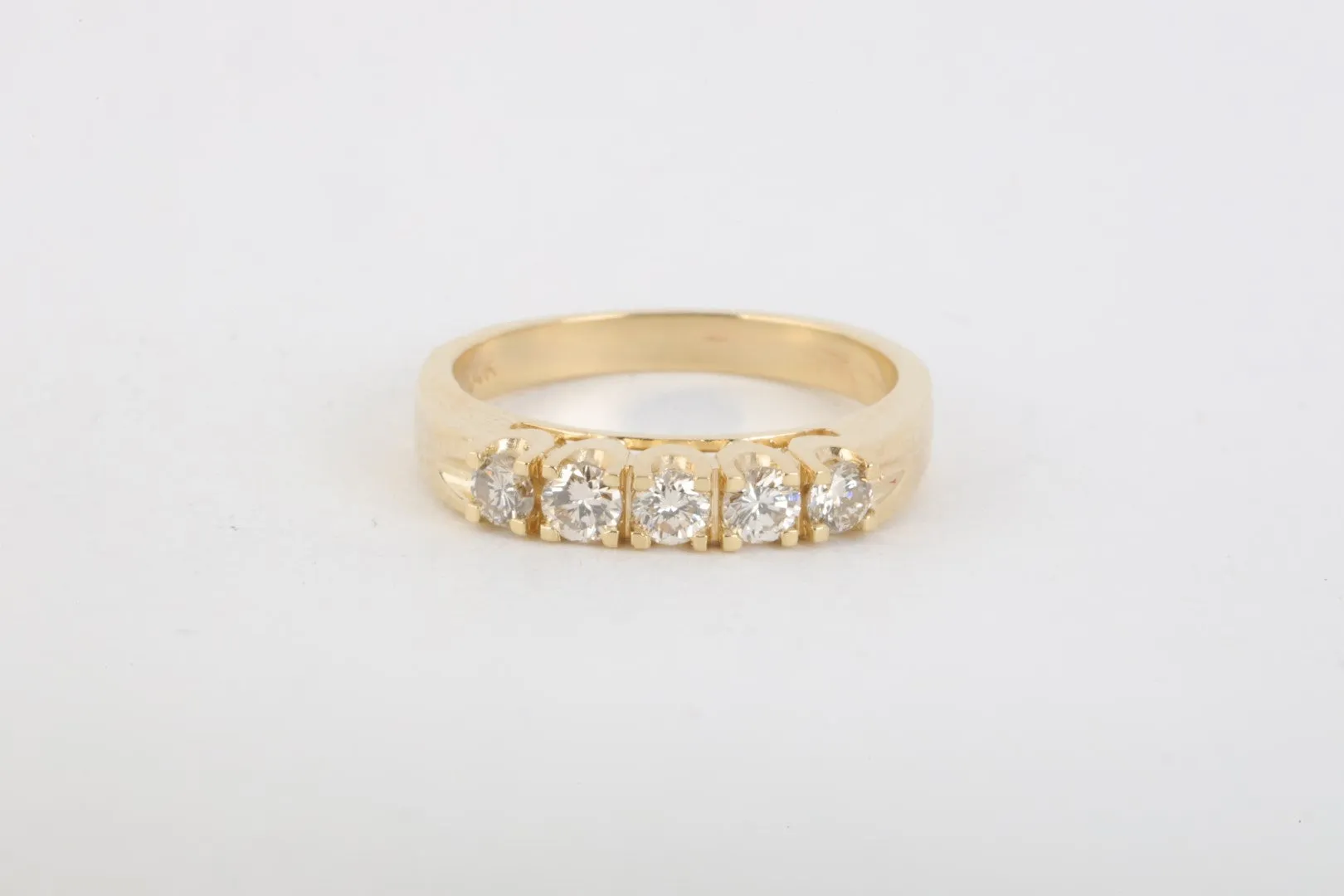 14k Yellow Gold 0.45tcw Diamond Ring Size 6.25 (3.69g.)