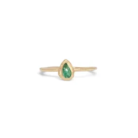 18K Teardrop Ring in Emerald