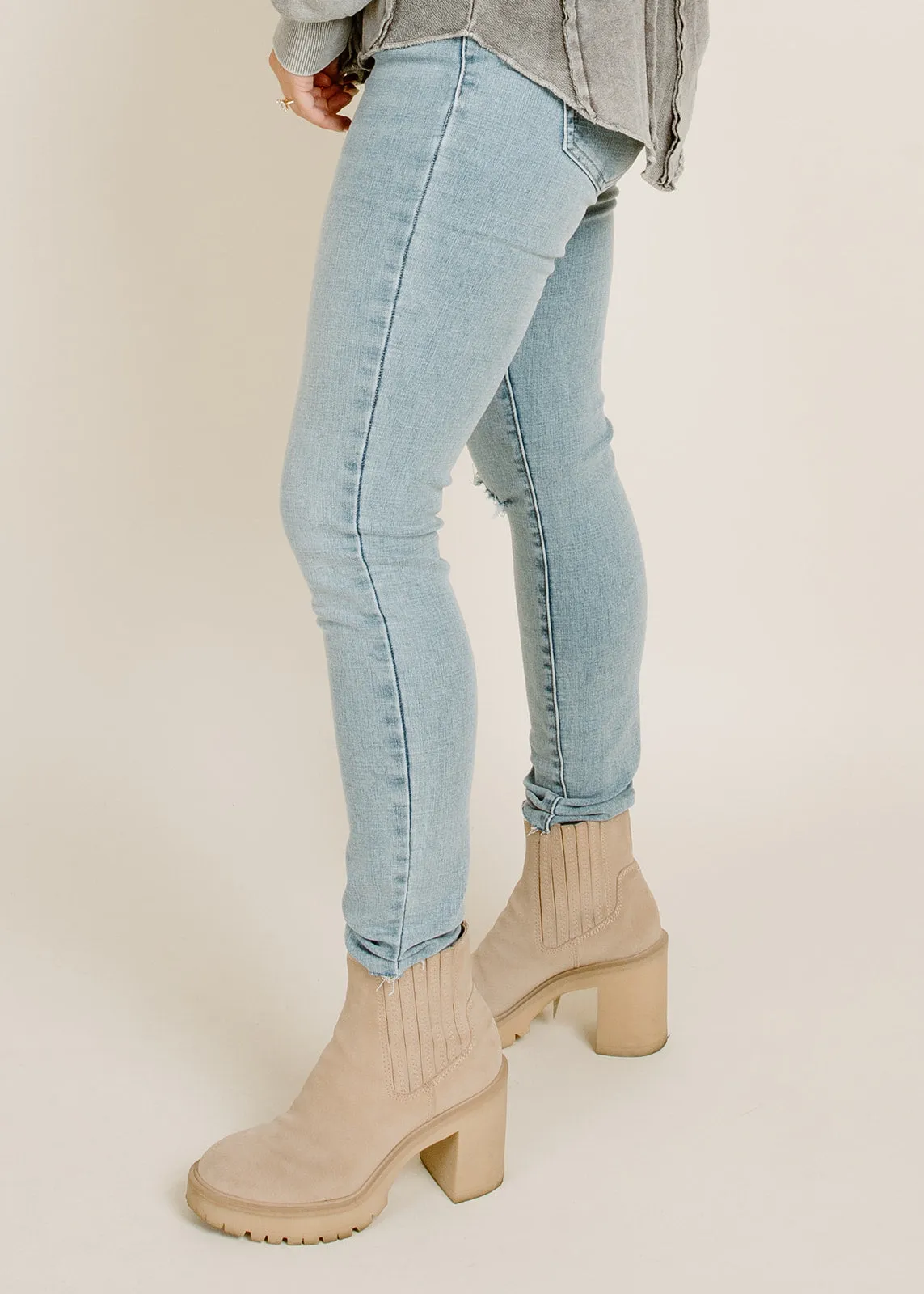 AUDREY MID RISE SKINNY - RADIATE