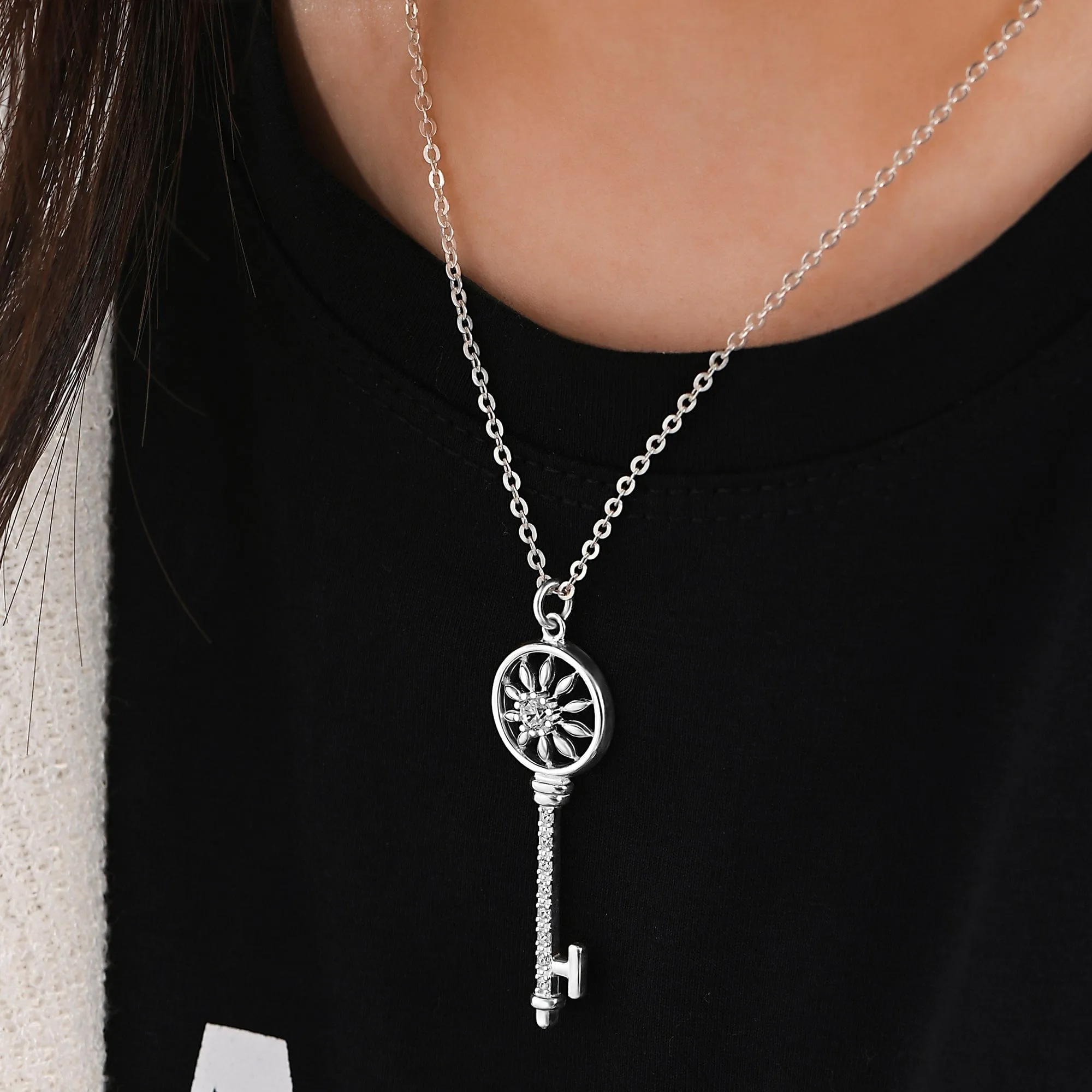 Circle Compass Key Pendant Silver