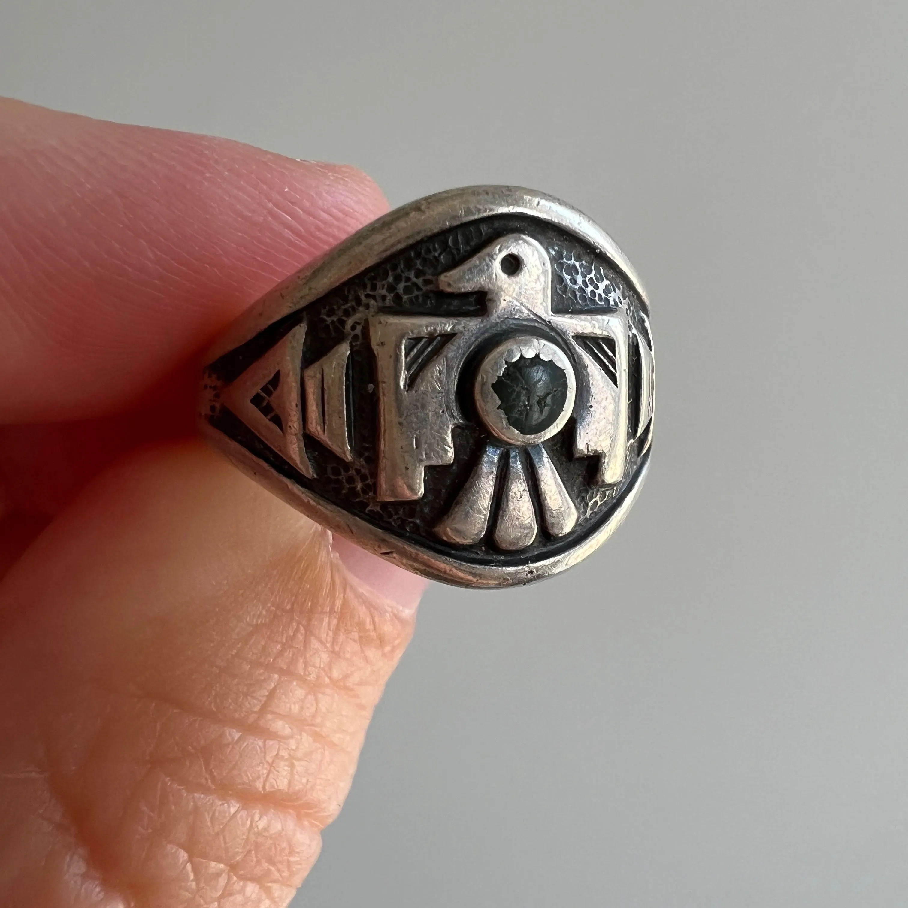 V I N T A G E // trading post thundebrird / sterling silver Bell Trading post bird signet ring / size 6.5